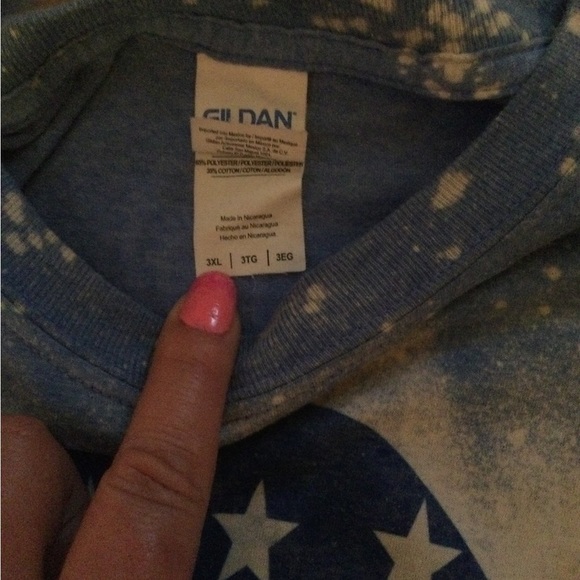 2-Tshirt - Picture 3 of 6